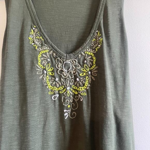 Athleta Embroidered Cotton V-neck Tank Green Size Medium - Picture 3 of 7